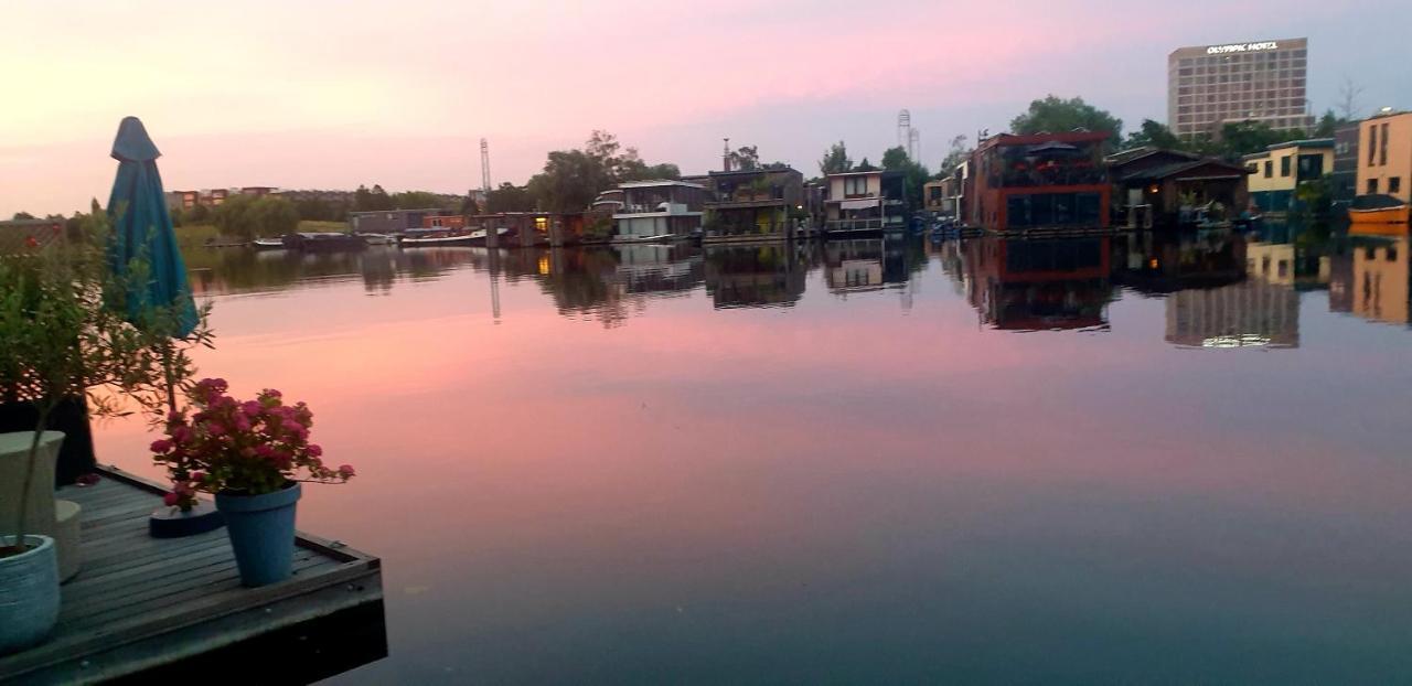 The New Lake Boathouse Amsterdam Oda fotoğraf